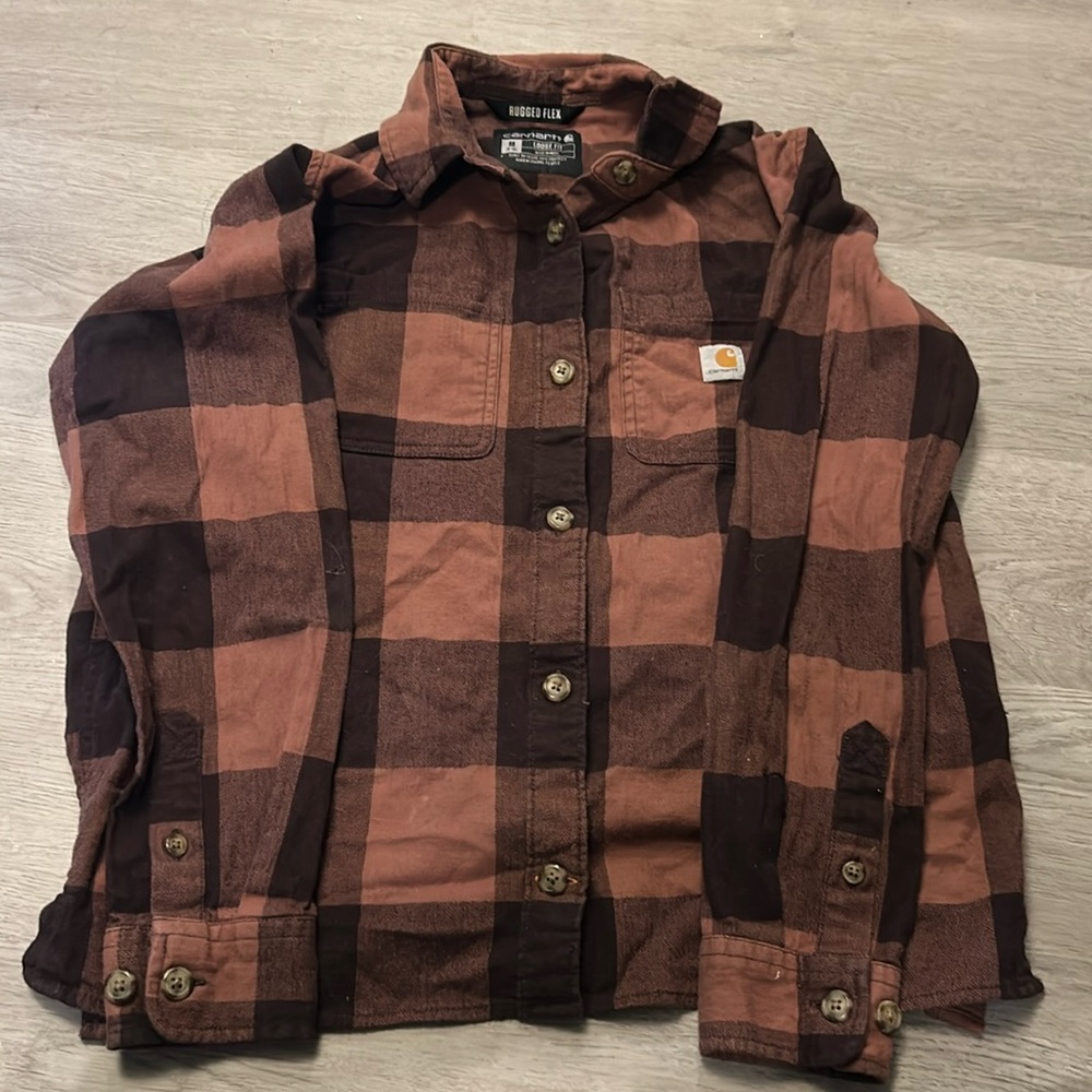 Carhartt women’s flannel
rugged flex 
lose fit
